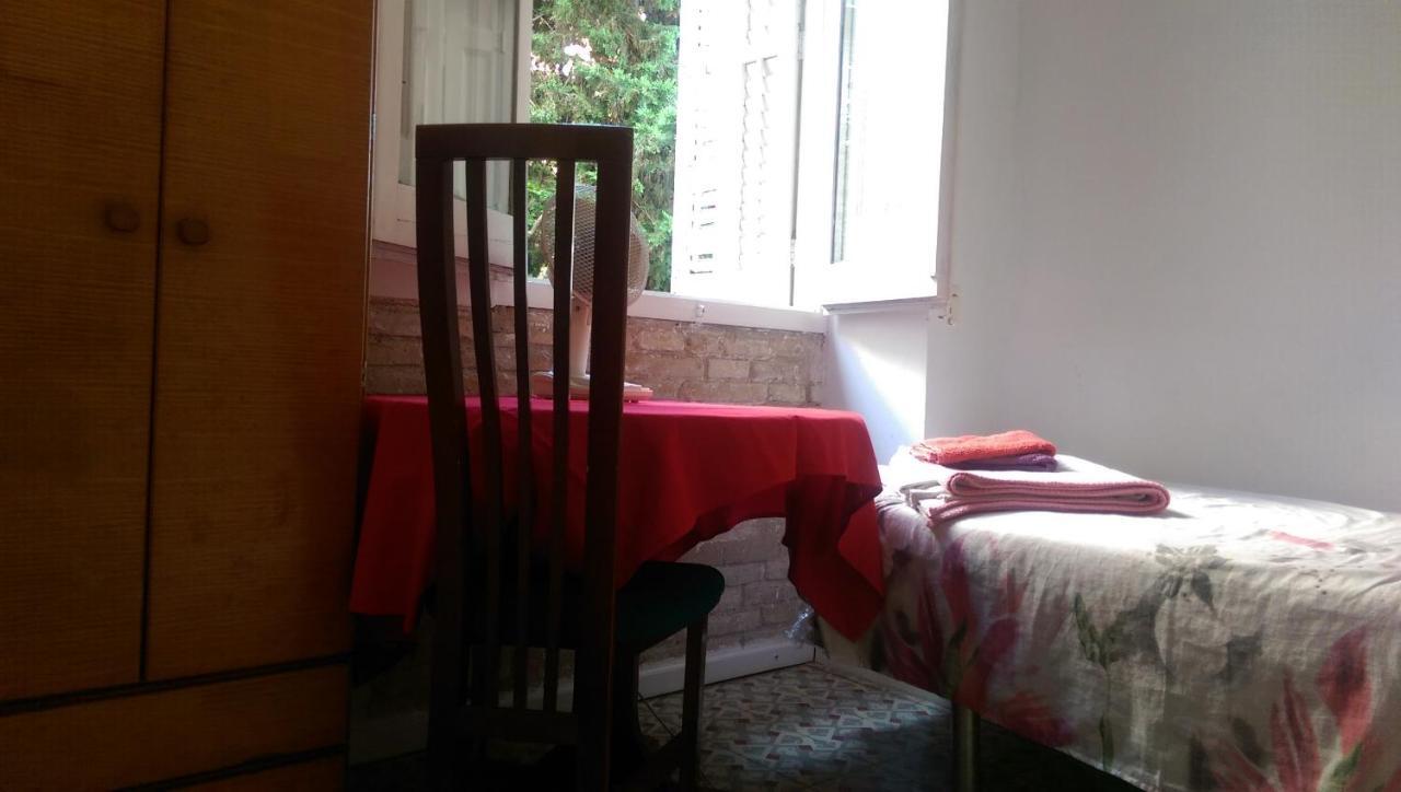 Acropolis Hotel Barcelona Zewnętrze zdjęcie